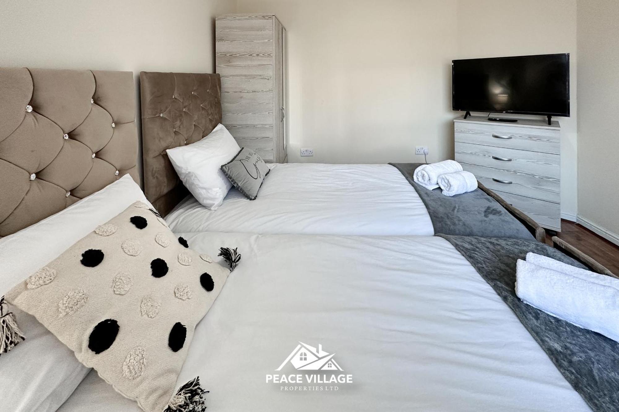 Holiday home Ashton Co-living - Private Self-cater Manchester